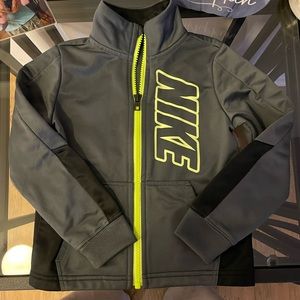 NIKE SWEAT SUIT 3T TODDLER ✔️